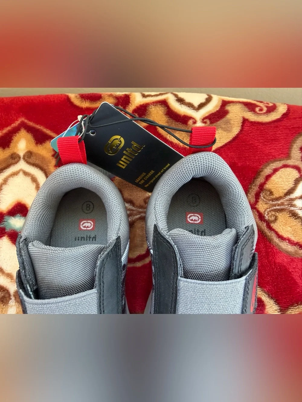 Ecko Unltd Kids Size 8 Light Up Sneakers Gray Camo Hook Loop New Tags